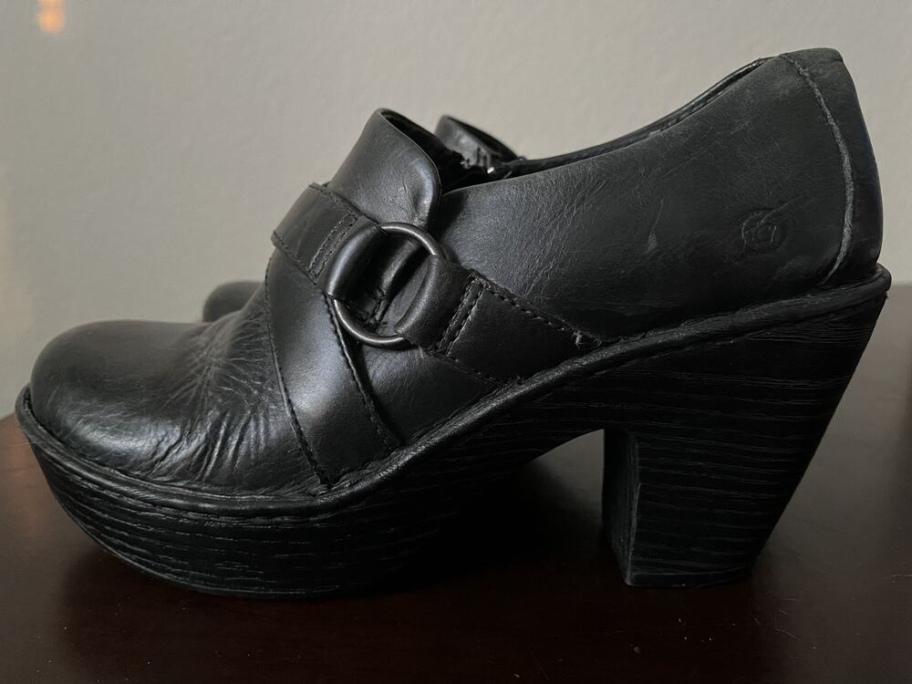 BORN Bionca Black Leather Zipper Clogs Booties Shoe Size 40.5 / 9